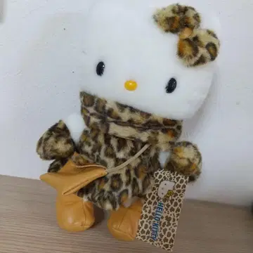 새상품 헬로키티 인형 봉제 인형 레오파드 무늬
