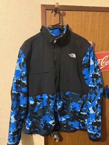 해외 모델 THE NORTH FACE 데날리 자켓 파랑 블랙 카모플라쥬