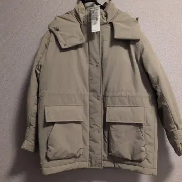 [ 택 포함 ] UNIQLO 하이브리드 다운 코트 베이지 다운 자켓