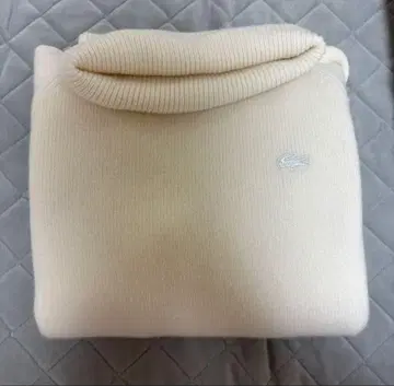 LACOSTE 리브 니트 터틀넥 스웨터