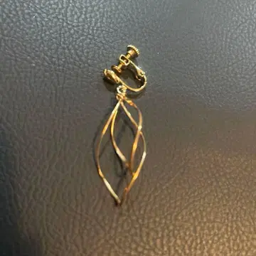 BLOOM 골드 필드 리프 귀찌 (한쪽)