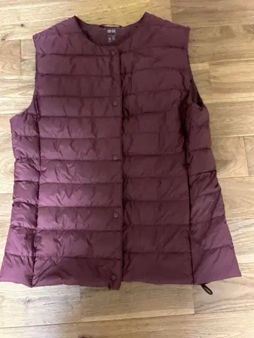 UNIQLO ULTRA LIGHT DOWN 다운 베스트