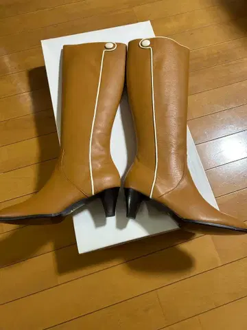 카멜색 롱 부츠