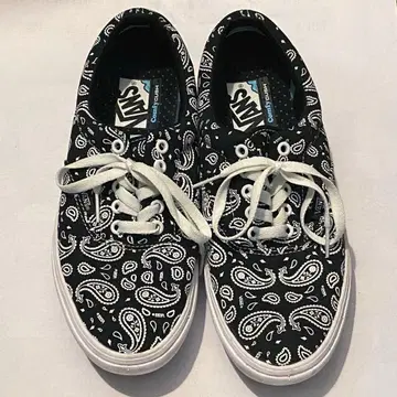 vans comfycush 26cm 페이즐리 블랙 메루카리 택배