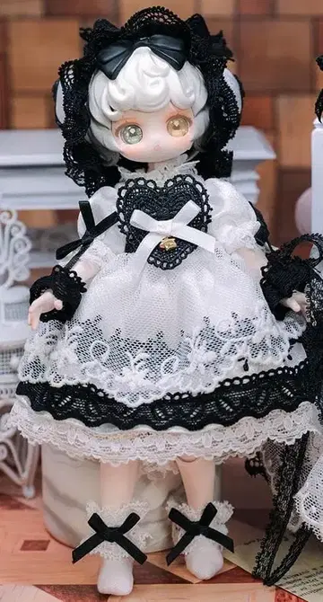 쇄성 궤적 빈티지 보물 세시리나