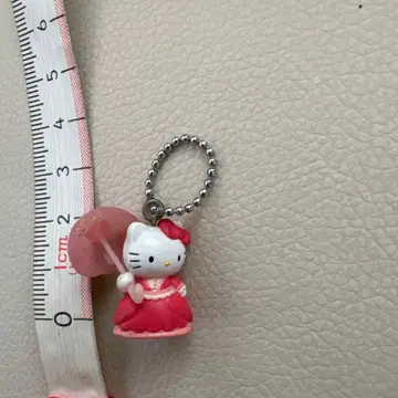 헬로키티 우산 포함 키링
