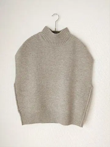 따뜻한 울 니트 베스트 북유럽,