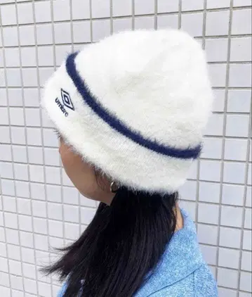 umbro 캐세리니 샤기 니트 캡