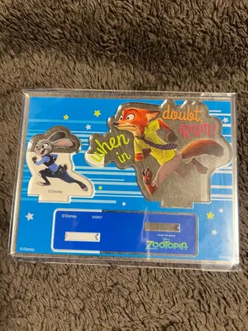 주토피아 아크릴 스탠드 닉