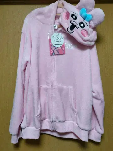 돈키 보아 지퍼 후드티 M 빤쮸토끼 코스튬 룸웨어