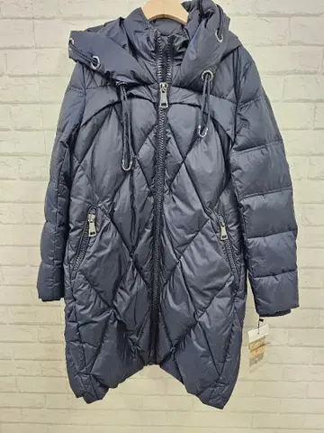 미사용 새상품 퀼팅 다운 코트
