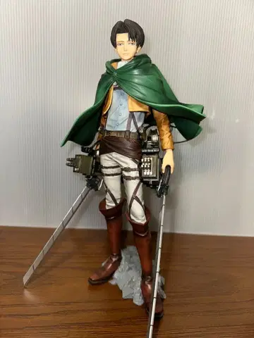 진격 리바이 피규어