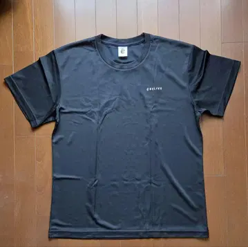 [ 미사용 새상품 ] 리라이브 셔츠 L 사이즈 반팔 남녀 공용 회복 의류