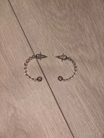 스와로브스키 비즈 후프 귀걸이 박스 있음