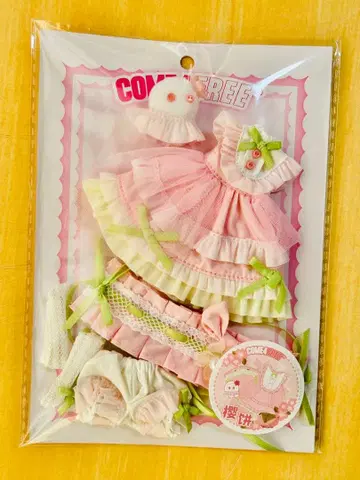 COME4FREE MINTY 판타지 숲 벚꽃 떡 아웃핏 의류만