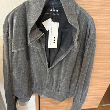 three dots 그레이 아우터