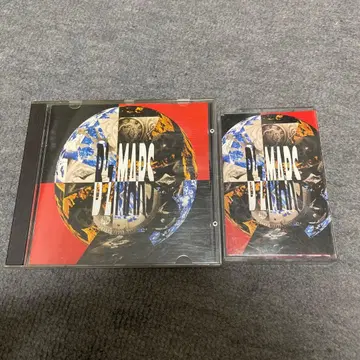 B'z MARS CD와 카세트 테이프