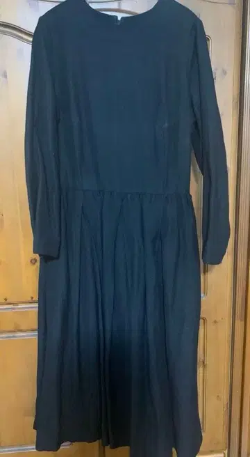 YAECA WRITE 턱 드레스