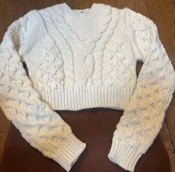 ZARA 화이트 케이블 니트 크롭 스웨터 S
