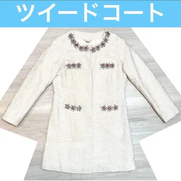 에밀리아 위즈 꽃무늬 주얼리 코트 트위드 비쥬 노카라 자켓