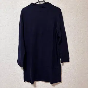 자유구 클리닝 완료 네이비 터틀넥 니트 사이즈 40