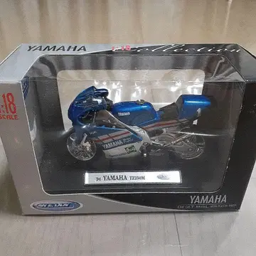 Welly 1/18 Yamaha TZ250M