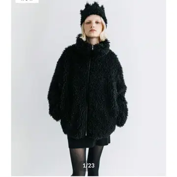 새상품 WCJ 에코 퍼 몬스터 코트