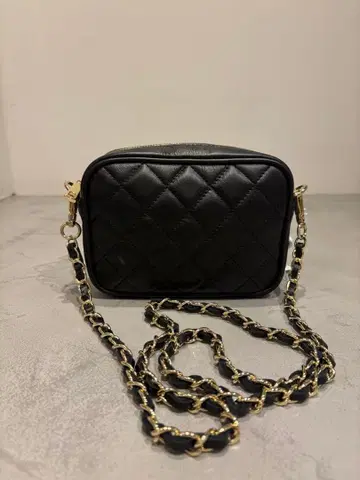 오우렌티 퀼팅 체인 숄더 블랙 택 포함 새상품