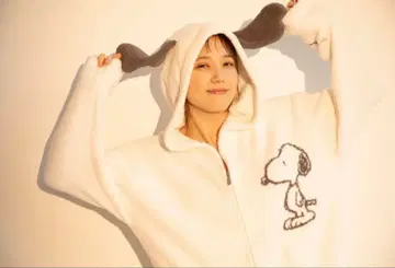 새상품 스누피 후드 부착 룸웨어 상하의