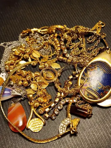 유품 정리 목걸이 세트 골드 톤 실버 톤