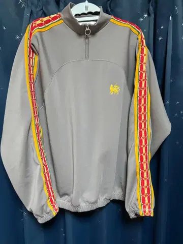 사스콰치패브릭스 하프 지퍼 23AW