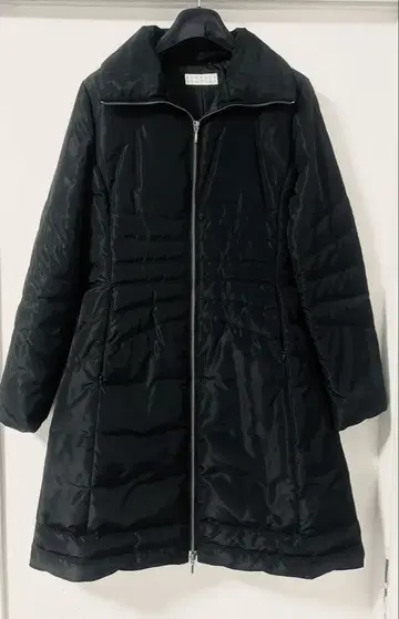 [새상품급] 바니스뉴욕 다운 코트 블랙 40 다운 90%