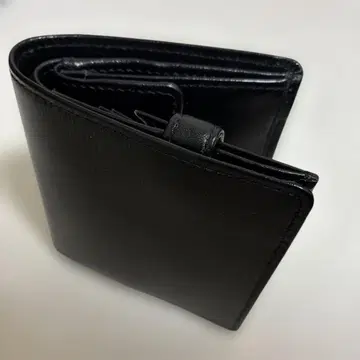 [ 미사용 ] 가죽 이단 접기 컴팩트 지갑 블랙
