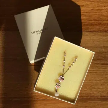 VENDOME boutique 꽃 모티브 목걸이 핑크