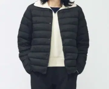 새상품 TIGORA 티고라 다운 자켓 라이트 다운 블랙 L 사이즈