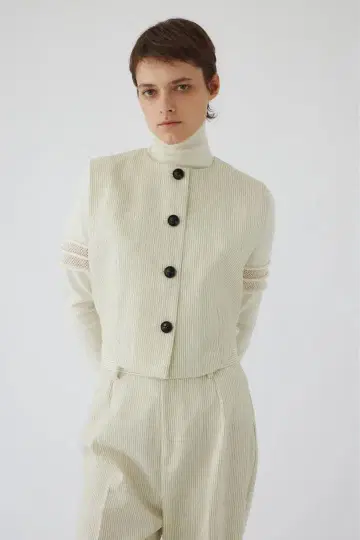 RIM.ARK 개버딘 스트라이프 베스트 아이보리