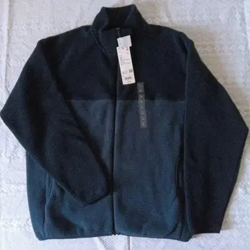 새상품 미사용 남성용 상의 L 사이즈 플리스 자켓 유니클로