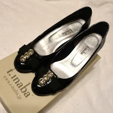 t.inaba 비쥬 장식 블랙 플랫 펌프스 22cm