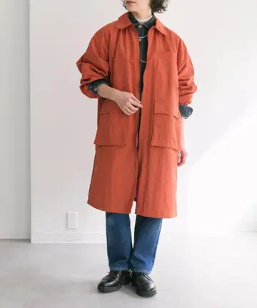 ear PAPILLONNER 말 자수 코트