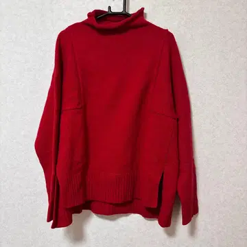 MOGA feerique 레드 터틀넥 스웨터