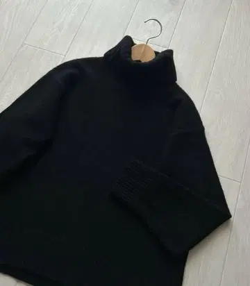 BEAUTY&YOUTH 유나이티드 애로우즈 울 캐시미어 루즈 터틀 니트