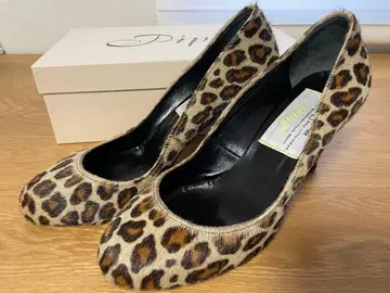 새상품급 Pippi 피피 라운드토 펌프스 레오파드 무늬 송치 38