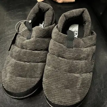 미사용 새상품 택 포함 THE NORTH FACE NF02272