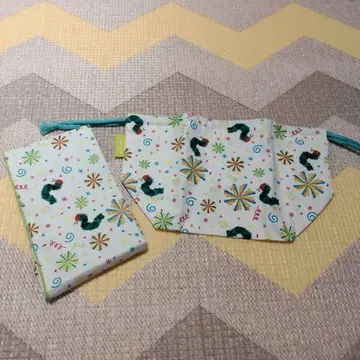 [ 새상품 ] Eric Carle 배고픈 애벌레 런치 크로스 복조리