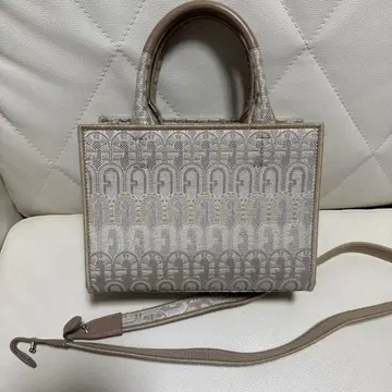 FURLA 토트백