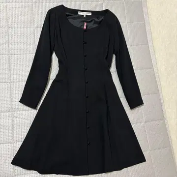 블랙 A라인 원피스