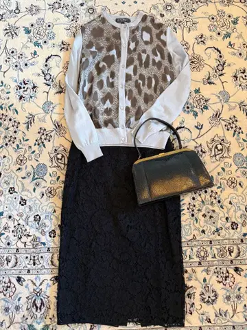 새상품급 Salvatore Ferragamo 페라가모 울 니트 가디건