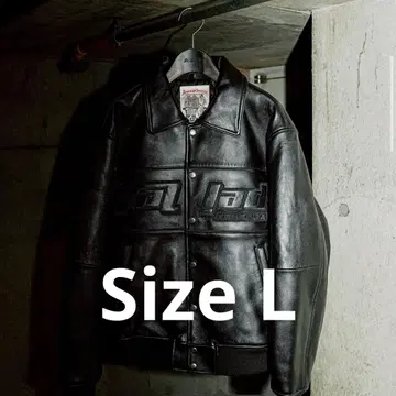 AVIREX LEATHER JACKET