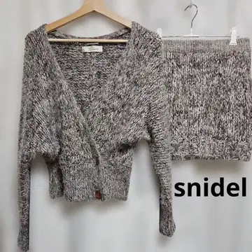 snidel 카슈쿨 니트 가디건 미니 타이트 스커트 셋업