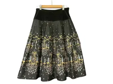 [ 익명 배송 ] 제인 마플 샹들리에 패턴 이소재 도킹 스커트 M 사이즈